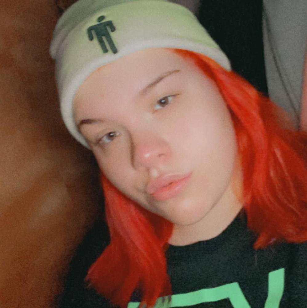 Meet your Posher, Chloe